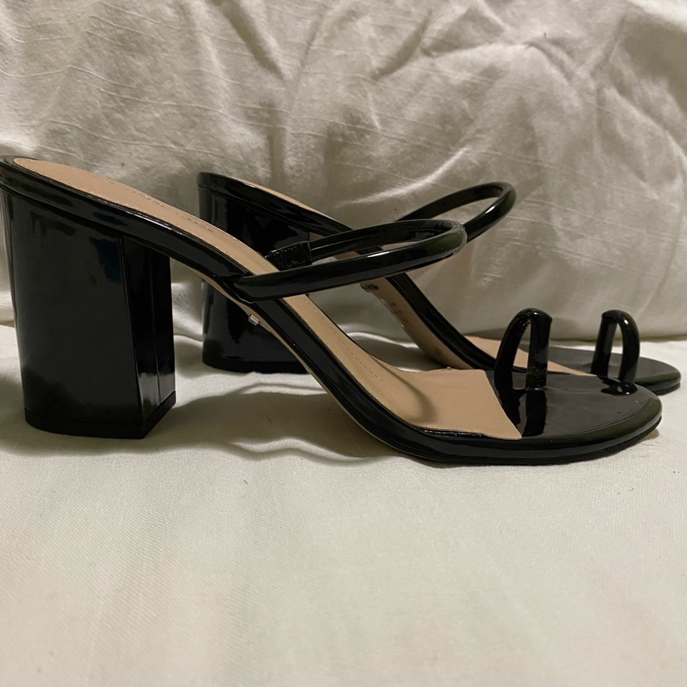 Gianni Bini Black Sandals